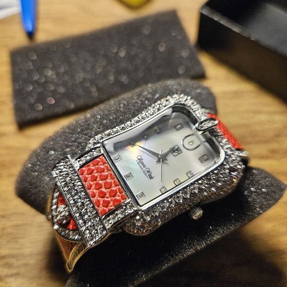 Victoria Wieck Bangle Watch - Picture 11 of 12